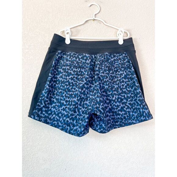 Athleta Brooklyn Printed Short Size 4 - Picture 6 of 8